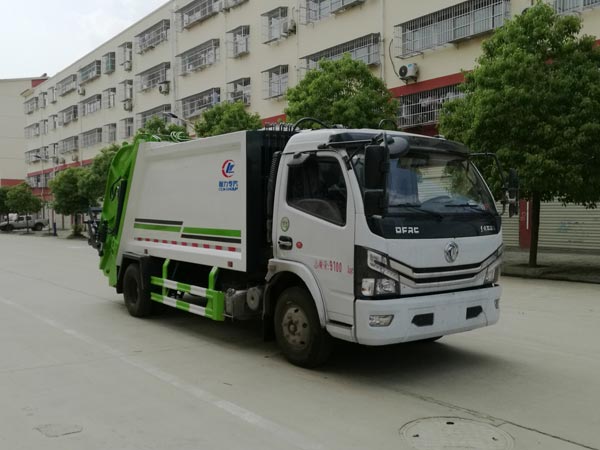 程力威牌CLW5090ZYS6壓縮式垃圾車