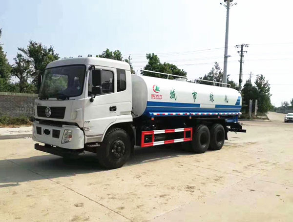 東風(fēng)后雙橋灑水車︱18噸灑水車