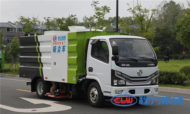 東風(fēng)途逸汽油版掃路車可以有效減少和預(yù)防了交通事故的發(fā)生