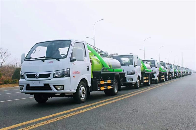 東風(fēng)途逸藍(lán)牌3方吸糞車