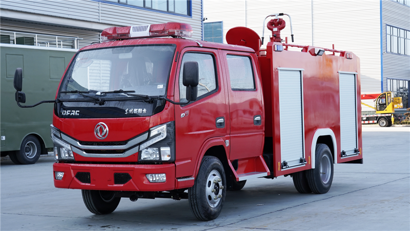 程力東風2.1方消防灑水車