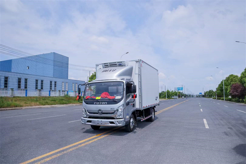 國六奧鈴速運肉鉤冷藏車